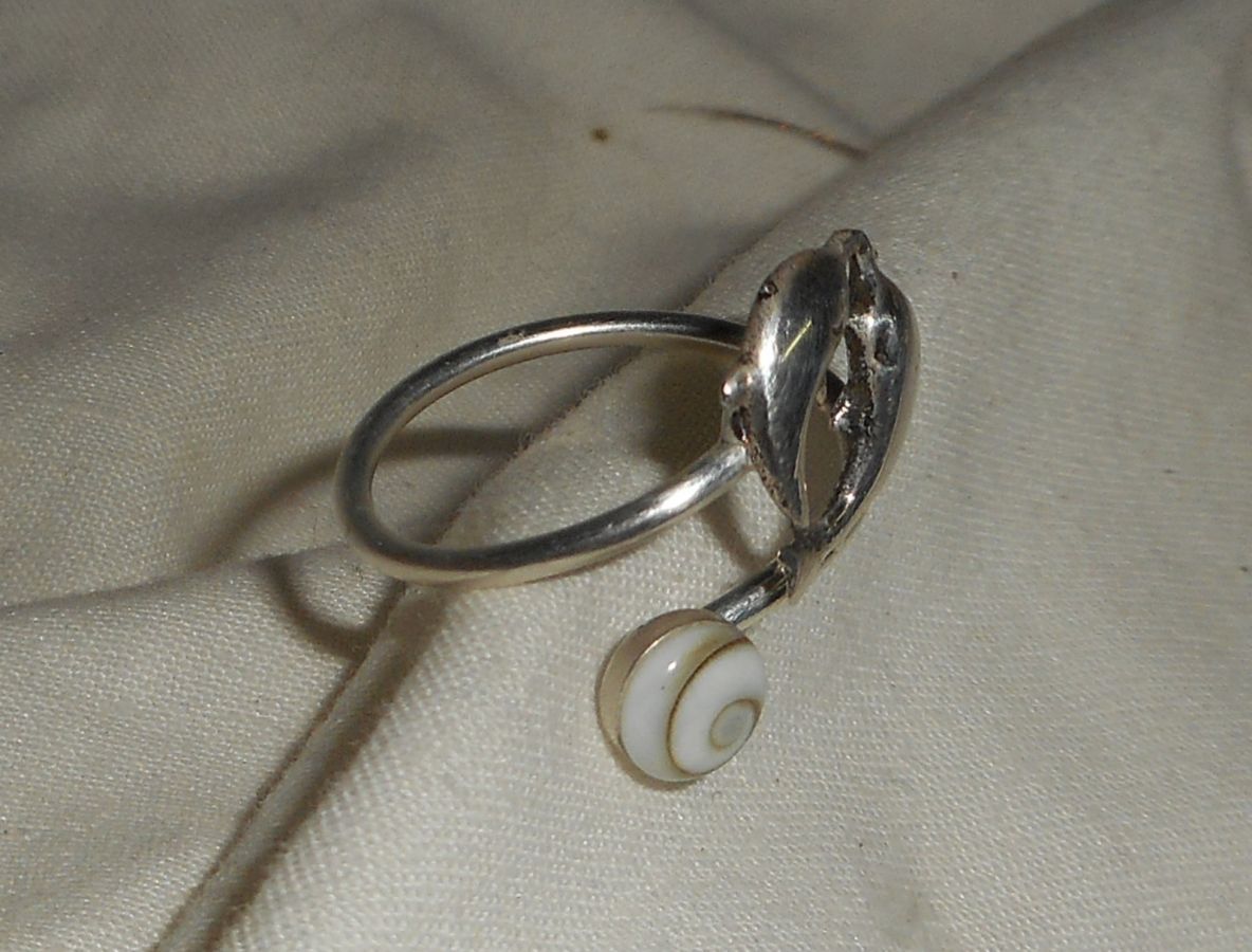 Delfinring aus Silber 925 mit Auge von St. Lucia