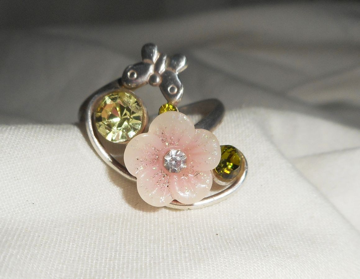 Origineller Ring aus 925er Silber mit rosa Blume und Swarovski-Kristall