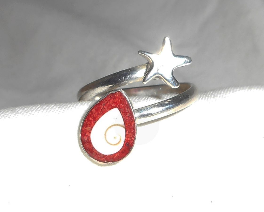 Origineller Ring aus 925er Silber mit Seestern und Auge von St. Lucia