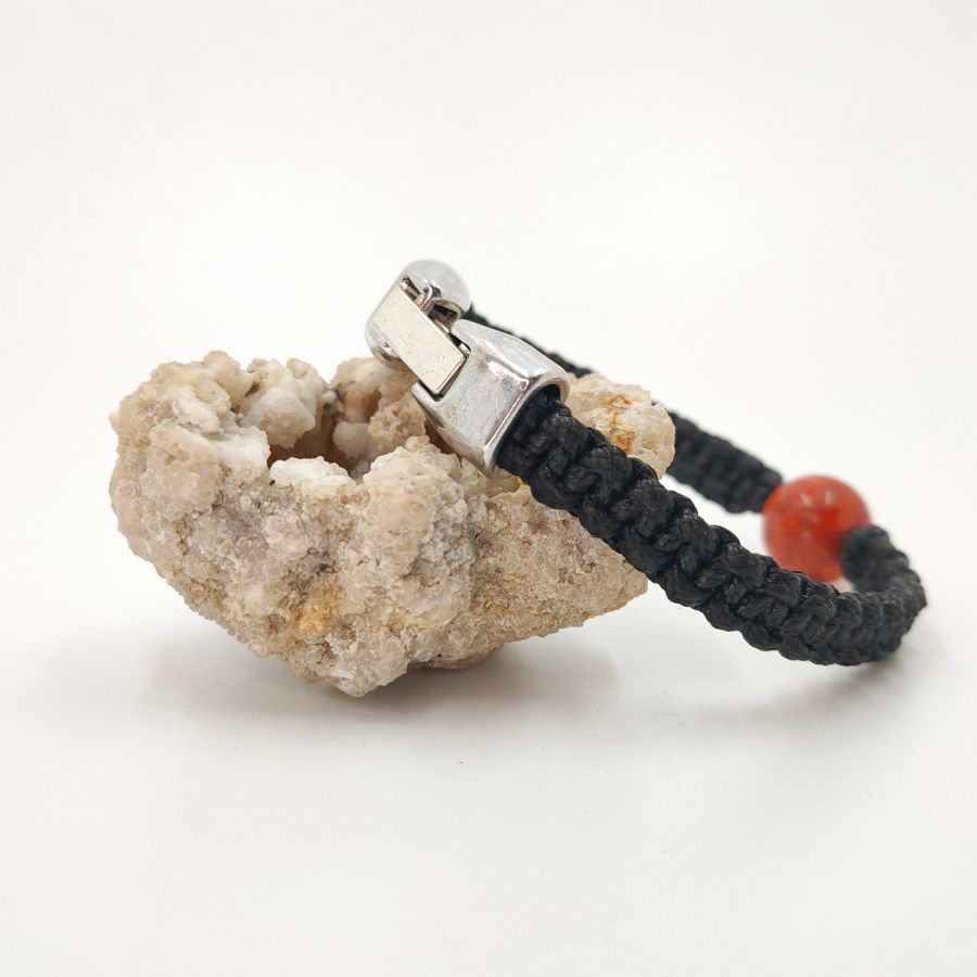 Armband aus gewebtem Seil mit orangefarbener Gorgonienperle