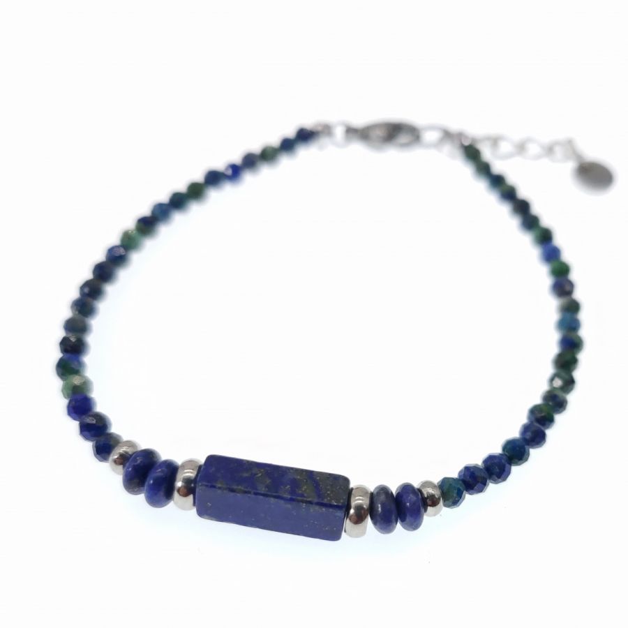 Feines Armband aus Lapislazuli-Steinen 