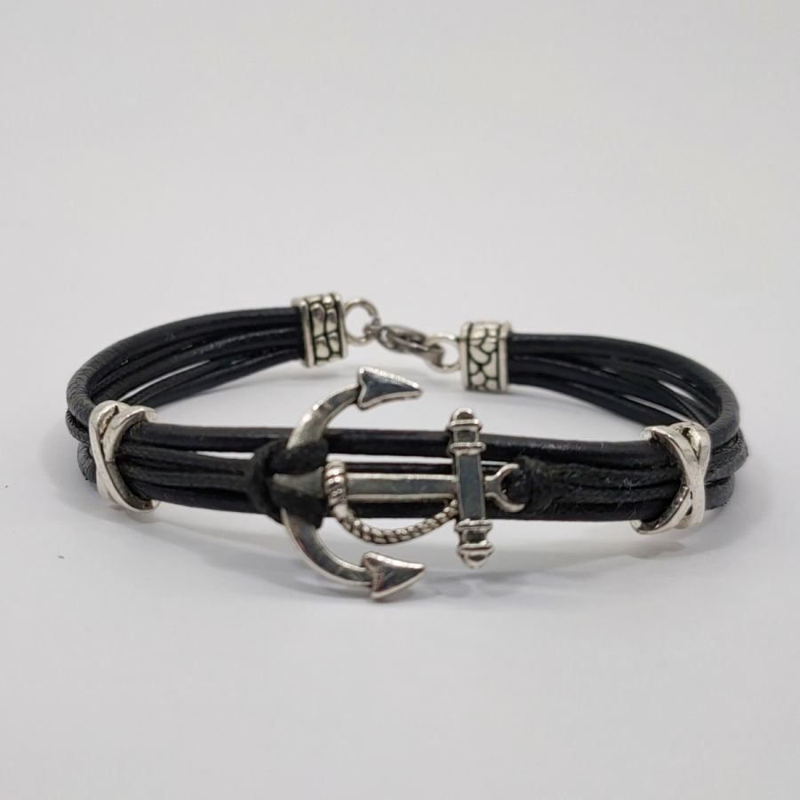 Herrenarmband aus schwarzem, mehrreihigem Leder mit silbernem Metallanker